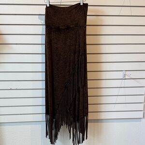 Chic Asymmetrical Fringe Skirt in Dark Brown